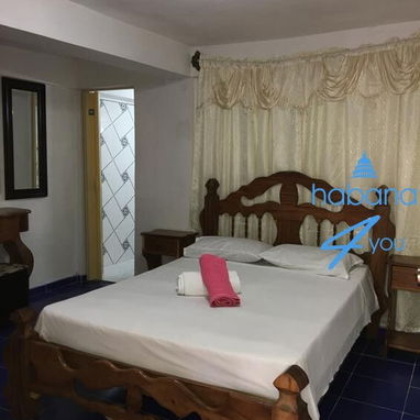 Hermosa casa con piscina.  Reservas por WhatsApp 5 8142662 - Img 120341353