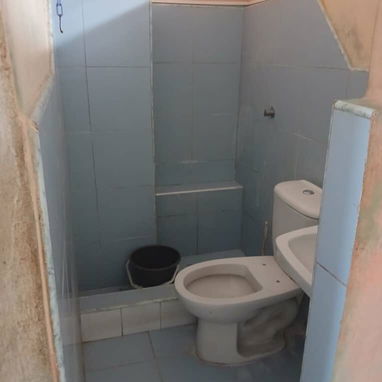 Venta de casa en MARIANAO,  2 casas en una. #28 - Img 121045838
