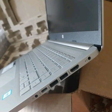 310USD Laptop HP 14 (NUEVA EN CAJA 📦) - 3/4