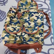 Mochila pequeña de camuflaje - Img 56386922