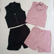 Conjunto de short y camisetas. - Img 55724898