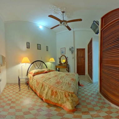✅Apartamento en el Vedado🍀En la céntrica avenida de 23 y 12 - 4/10