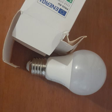 Bombillo de 220 _ 240 V - 2/2