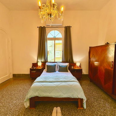 🏤⚡️Casa de lujo con piscina en renta con repaldo energetico en el Vedado/Alquiler de casa en La Habana/Accomoddation - Img 125765161