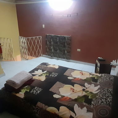 6500 (vacio) apto en el vedado hubicado en G entre 9na y calzada - Img 125235541