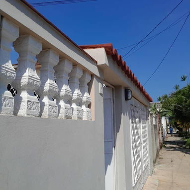 Vendo Casa con garaje 2 cuartos Playa 50mil 53582376 - Img 118124066