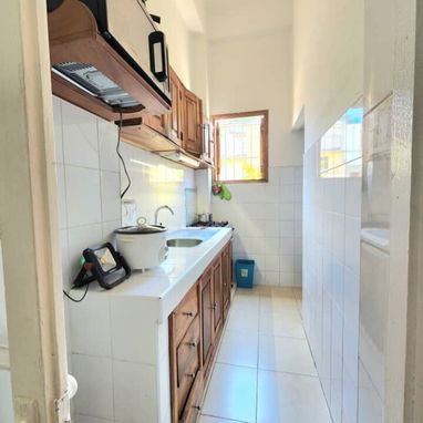 450 USD EL MES .RENTO APARTAMENTO DE 2 HABITACIONES EN EL VEDADO BIEN CENTRICO 52501177 - 4/6