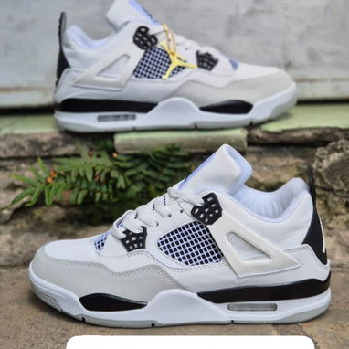 Tenis Jordan 4, New Balance, Asics y Nike Air Force - 7/10