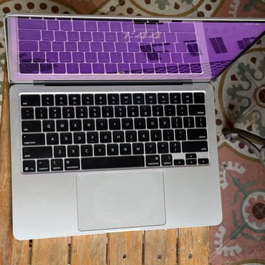 Macbook Air Chip M4 16/256 51 ciclo de carga bateria 100% - 2/4
