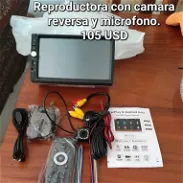 Reproductora con cámara de reversa y micrófono - Img 45821311