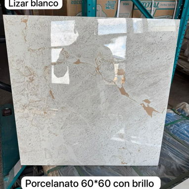 Losas de porcelanatos efecto espejo - 7/10