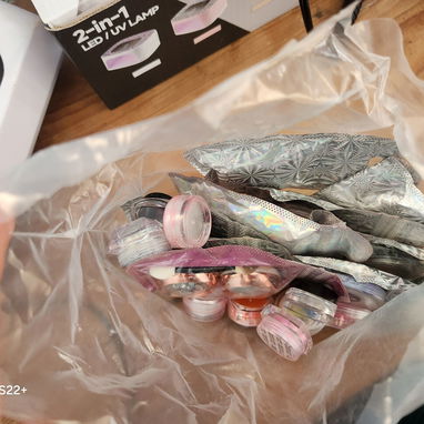 Mesa de uñas. Productos se calidad. Gavetero incluido - 4/7