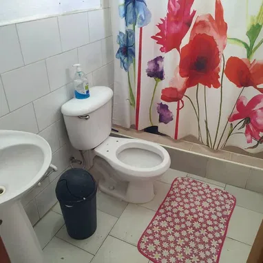 Casa en venta - 4/10