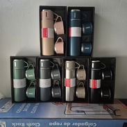 Juego de Termo con 3 Tazas (cv) - Img 50959743