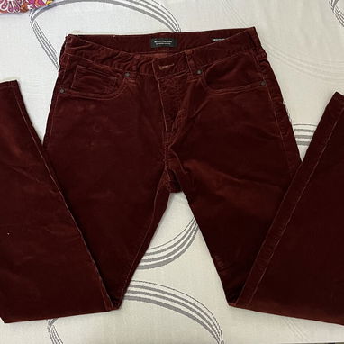 Ropa para hombres. Pantalones y camisas - 2/5