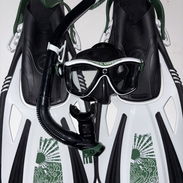 vendo conjunto de patas de rana con careta y snorkel profesional - Img 55516186