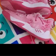 Vendo par de tenis Adidas originales # 45 en 16500 MN. - Img 54703211
