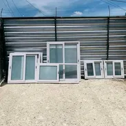 Hacemos todo tipo de trabajo de marqueteria de aluminio con cristal a la medida y gusto del cliente - Img 57950927