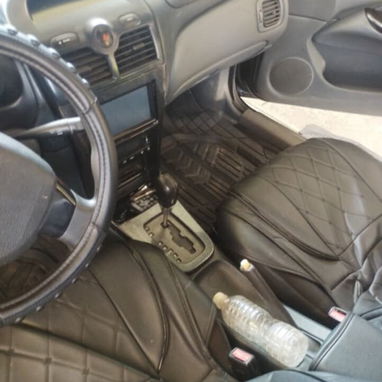 11000 Renault Scala Automático con un estilo único en pintura negro mate. Equipado con transmisión automática suave, mot - 4/4