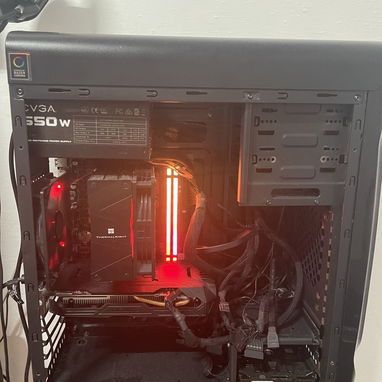 VENDO O CAMBIO PC Y DINERO POR LAPTOP GAMING - Img 122620832
