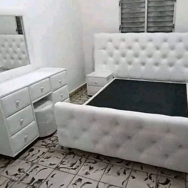 Cama capitoneada - Img 123865906