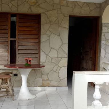 Venta de planta baja en Guanabo a 3 cuadras de la playa los 3 caballitos - 5/10
