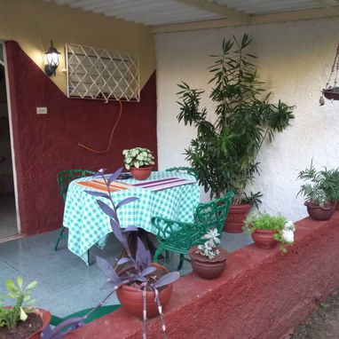 Cod.Z 🏡 Casa de Renta con Piscina en Cuba | Hospedaje Económico hasta 5 Personas - Img 123063719