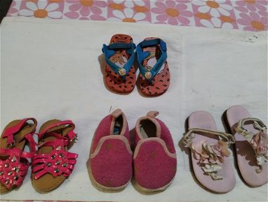 En venta zapatos de uso, para niña pequeña - Img main-image