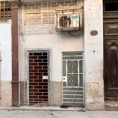 Se vende un apartamento en edificio colonial Habana Vieja📍🏡 - Img 124689099