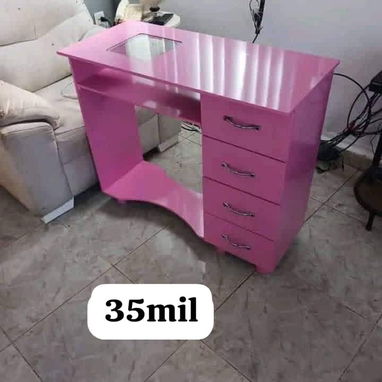 Mesas de uñas - Img 123720293