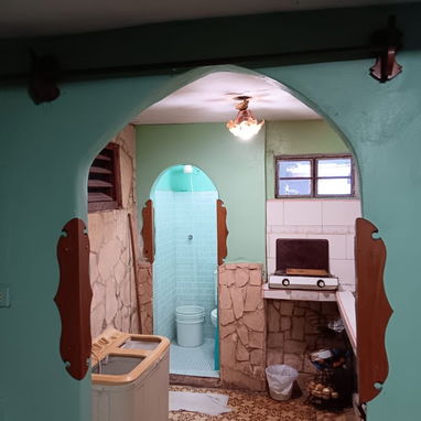 Casa en venta que consta de sala cocina baño un cuarto ,pasillo en la entrada y cuenta con dos tanques de agua elevados. - Img 119576854