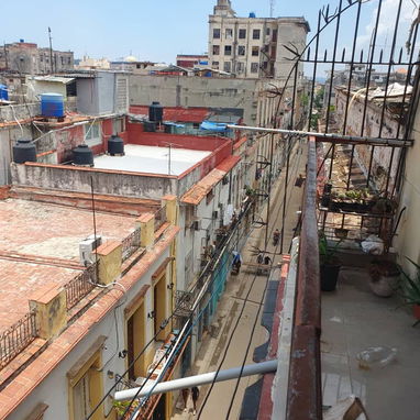 ¡EN VENTA! Propiedad Horizontal en la Habana Vieja (117 m²) ✨ Ideal para vivienda familiar o negocio de hostal/Airbnb. - Img 123116912