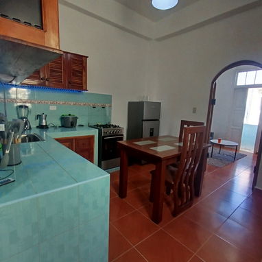 APARTAMENTO CON TODO DENTRO. 2 HABITACIONES. CENTRICO. 3er piso CAPITALISTA. BALCON. AZOTEA LIBRE - Img 119668581