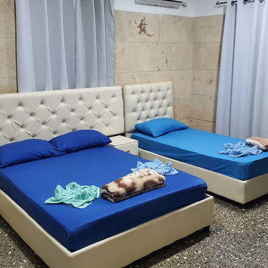 Disponible casa yaismet con piscina, billar y paneles en Guanabo. Whatssap 5295 9440 - 3/6