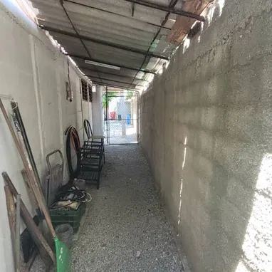 REBAJADA A $35 000 USD ( AJUSTE CON DINERO EN MANO ) En venta casa independiente de 2 plantas, ubicada - Img 126041711