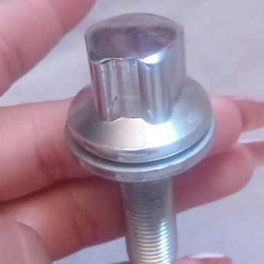 Juegos de 4 Espárragos para autos . Nuevo - Img 123505898