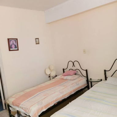 Venta de casa en el vedado - Img 124664121