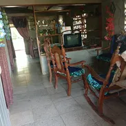 !!Buena oferta!! Casa con 3 cuartos en Barrio Horno Centro, Bayamo , Granma. Precio negociable... - Img 57954091