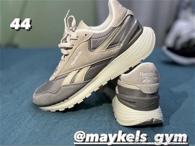 Zapatos originales Reebok, Nike y Adidas - Img 67072840