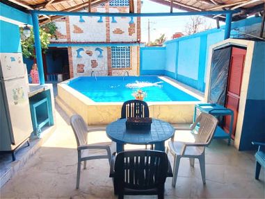 ⭐Renta casa con piscina en Santa Fe con 5 habitaciones,4 baños, agua fría y caliente, cocina, barbecue, terraza,dominó - Img 64883872