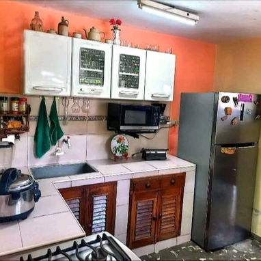 Venta de casa con carro en  Cerro, Santa Catalina - Img 121257143