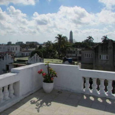 🧽Apartamento de 3 Cuartos en el Vedado con Vista Panorámica REF 1430 - Img 104130410