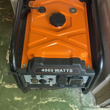 Planta silenciosa, inverter,4000watt, es de 110volt.,Ya con la instalación al gas hecha… Precio:600usd - 3/3