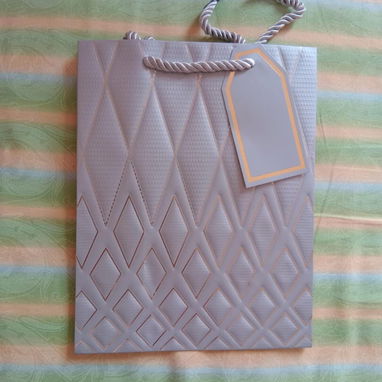 Bolsas de regalo, especiales para regalar a tu persona favorita - Img 118553394