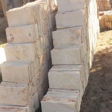 Enchapes de piedra jaimanita y laja ideal para eliminar la humedad reforzar la pared y ahorrar en pinturas. Somos 1ra 👍 - Img 123091372