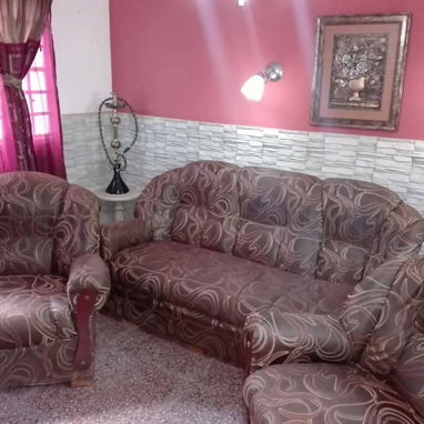 *$18.500usd. En venta casa  independiente (2 en 1) puerta de calle en  Mantilla, Arroyo Naranjo. - 9/10