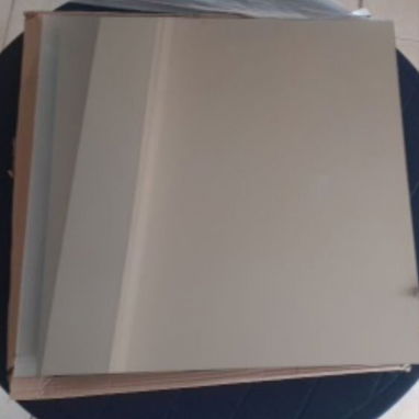 Set de baño: lavamanos tipo encimera con llave mezcladora y herrajes, gavetero y 2 espejos con Luces LED - Img 124958248