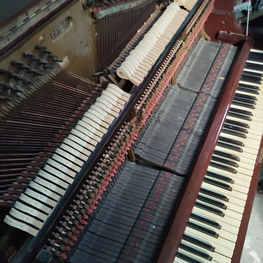 Piano Vertical Profesional - Img 120255167