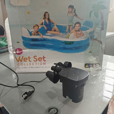 Piscina inflable, se da con el motor para inflarla - 2/3