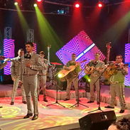 Mariachi Los CAMPERITOS De Cuba - Img 55591123